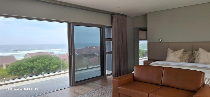 5 Bedroom Property for Sale in Outeniqua Strand Western Cape